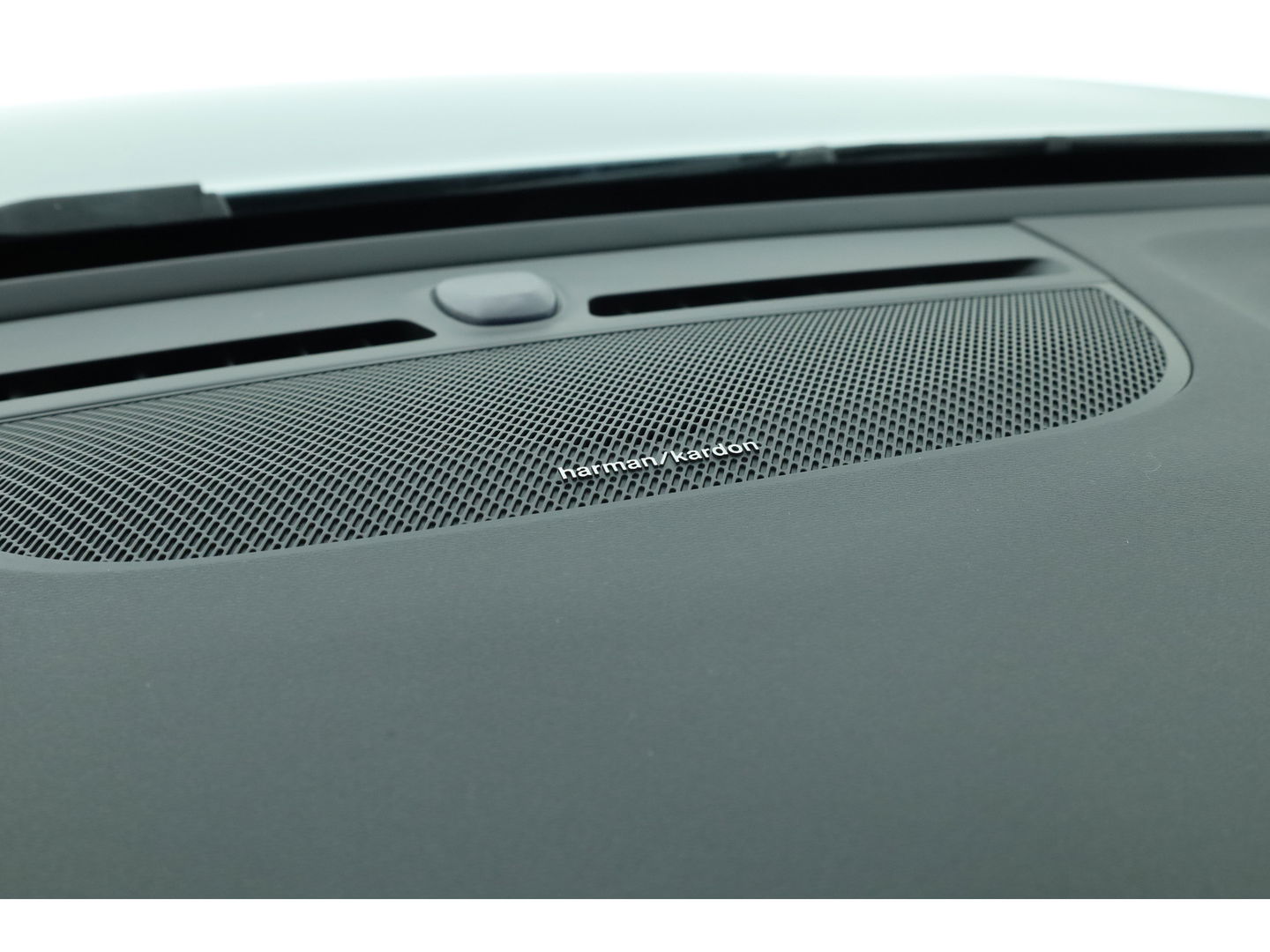 Volvo XC40 1.5 T5 Plug-in hybrid Ultimate Dark | SOH 95.6% | Pano | Adapt. Cruise | Stoel- stuurverw. | Harman Kardon | Keyless | Leder