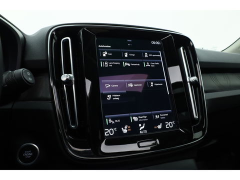 Volvo XC40 1.5 T5 Plug-in hybrid Ultimate Dark | SOH 95.6% | Pano | Adapt. Cruise | Stoel- stuurverw. | Harman Kardon | Keyless | Leder