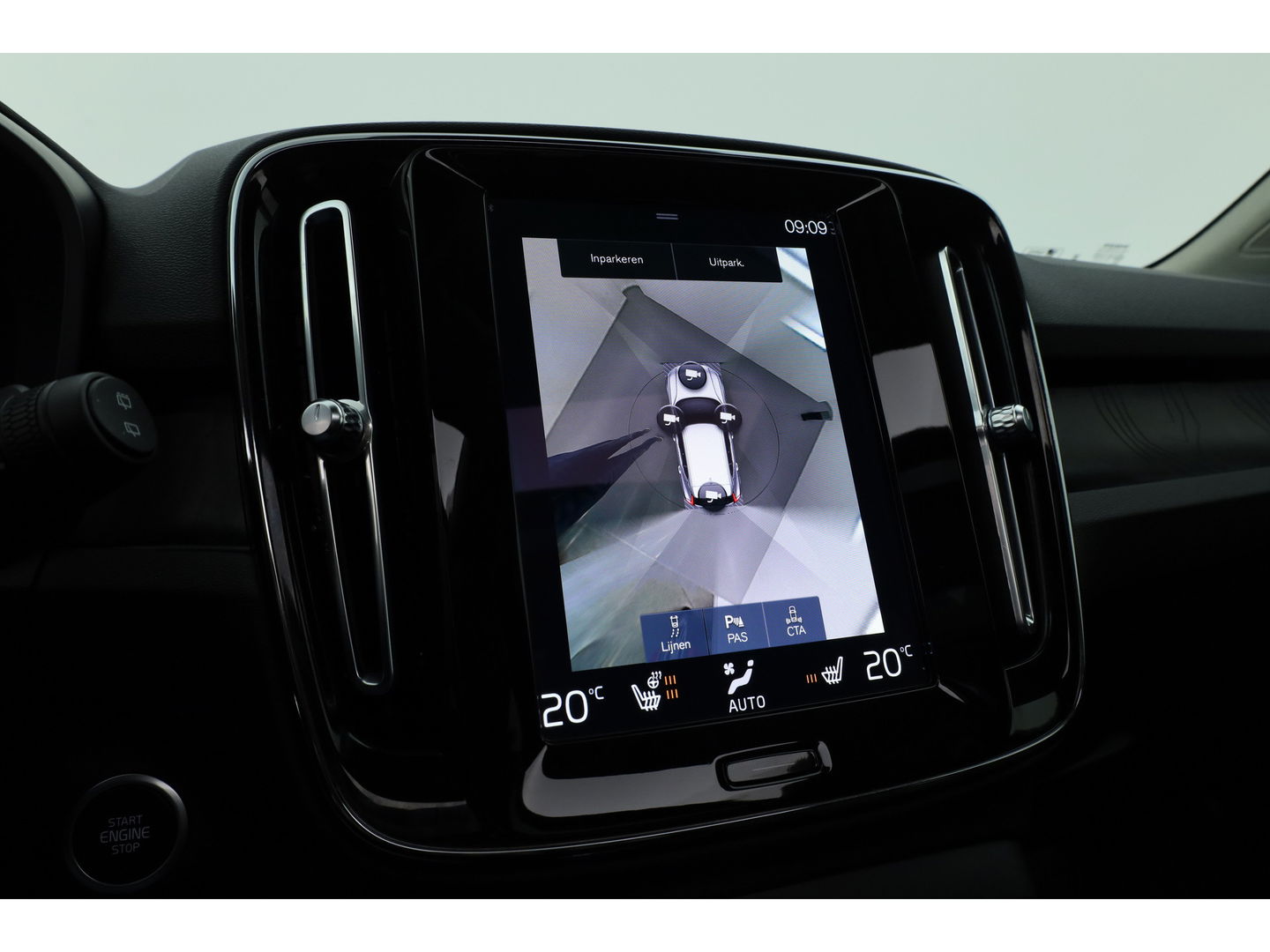 Volvo XC40 1.5 T5 Plug-in hybrid Ultimate Dark | SOH 95.6% | Pano | Adapt. Cruise | Stoel- stuurverw. | Harman Kardon | Keyless | Leder