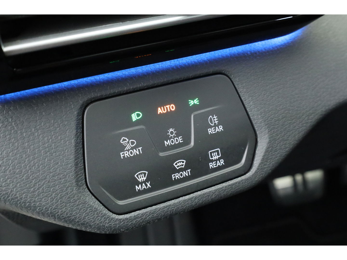 Volkswagen ID.4 Pro 77 kWh | SOH 95.5% | Pano | IQ. Light | Adapt. Cruise | Stoel- Stuurverw. | Keyless | Memory | Massage | HUD