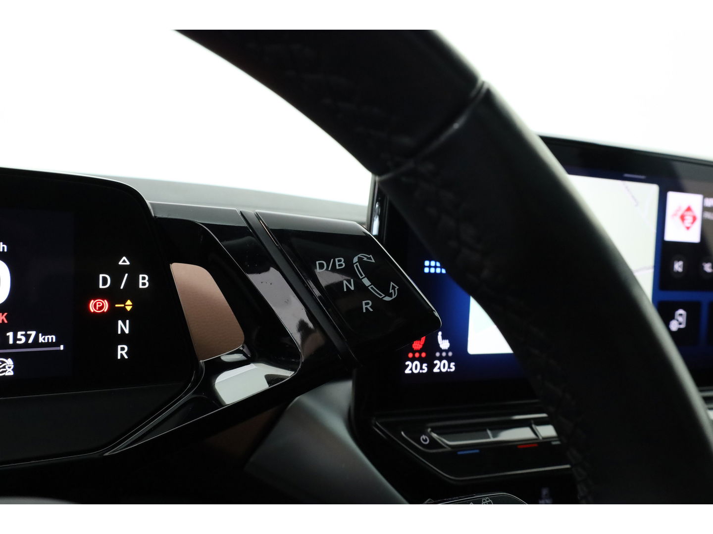 Volkswagen ID.4 Pro 77 kWh | SOH 95.5% | Pano | IQ. Light | Adapt. Cruise | Stoel- Stuurverw. | Keyless | Memory | Massage | HUD