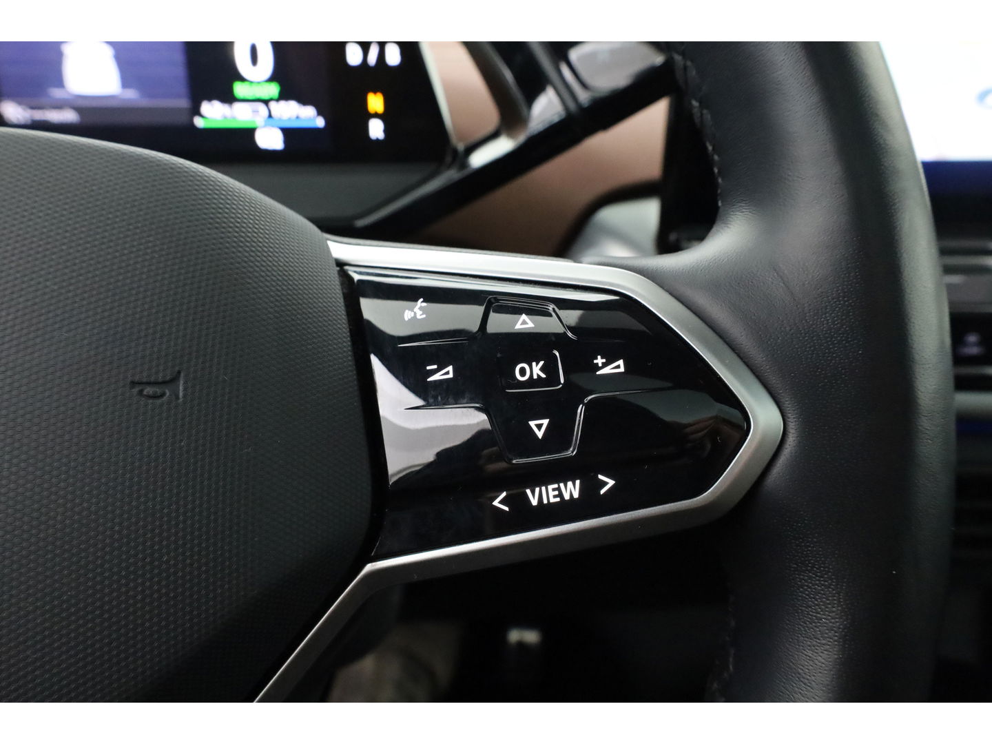 Volkswagen ID.4 Pro 77 kWh | SOH 95.5% | Pano | IQ. Light | Adapt. Cruise | Stoel- Stuurverw. | Keyless | Memory | Massage | HUD