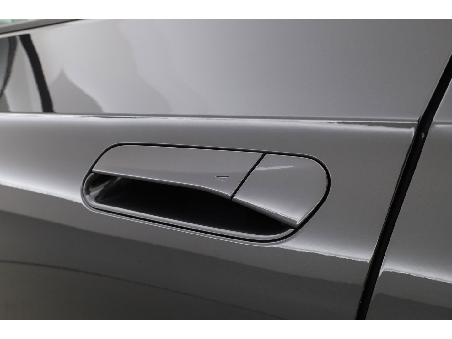 Volkswagen ID.4 Pro 77 kWh | SOH 95.5% | Pano | IQ. Light | Adapt. Cruise | Stoel- Stuurverw. | Keyless | Memory | Massage | HUD