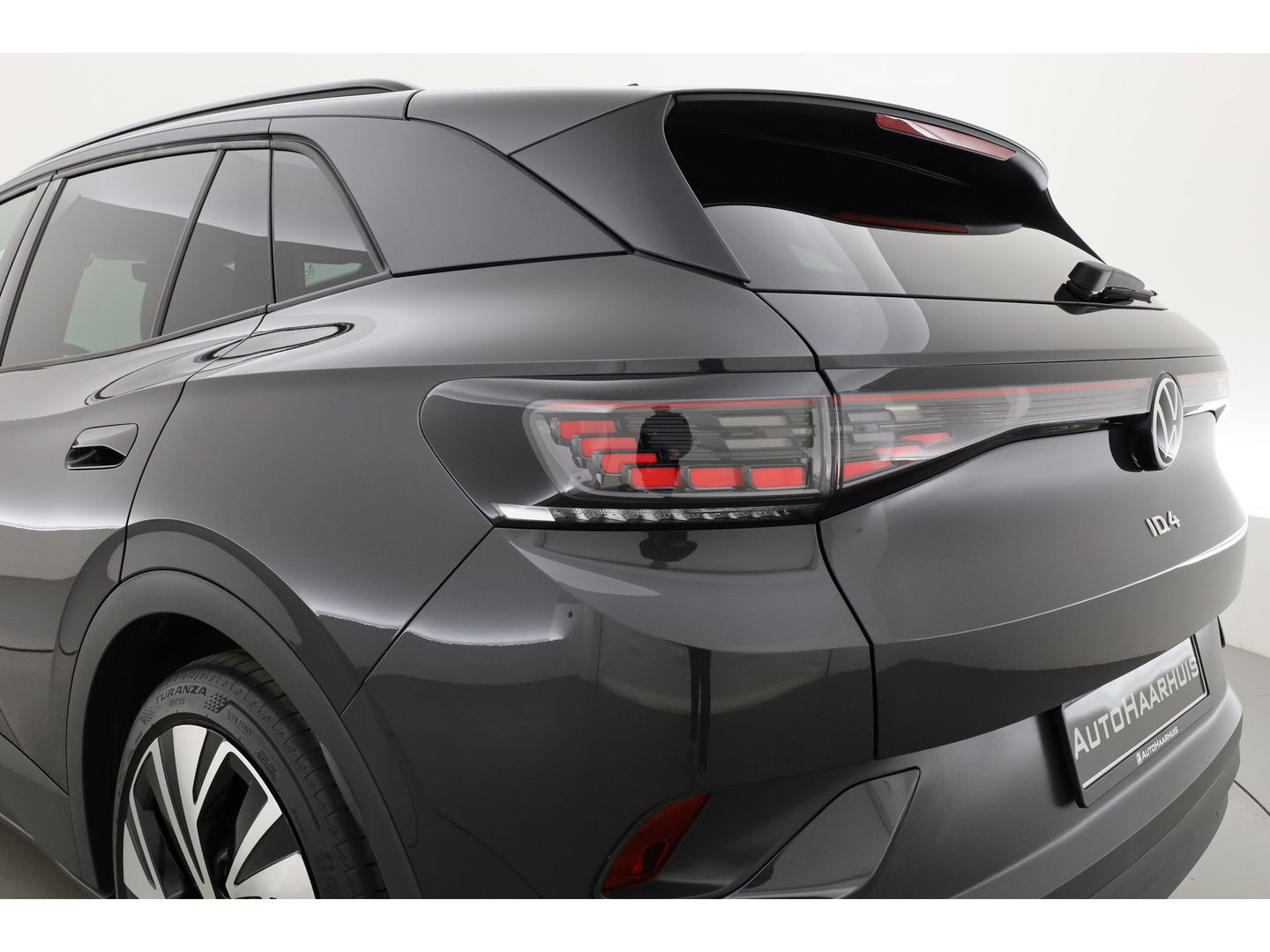 Volkswagen ID.4 Pro 77 kWh | SOH 95.5% | Pano | IQ. Light | Adapt. Cruise | Stoel- Stuurverw. | Keyless | Memory | Massage | HUD