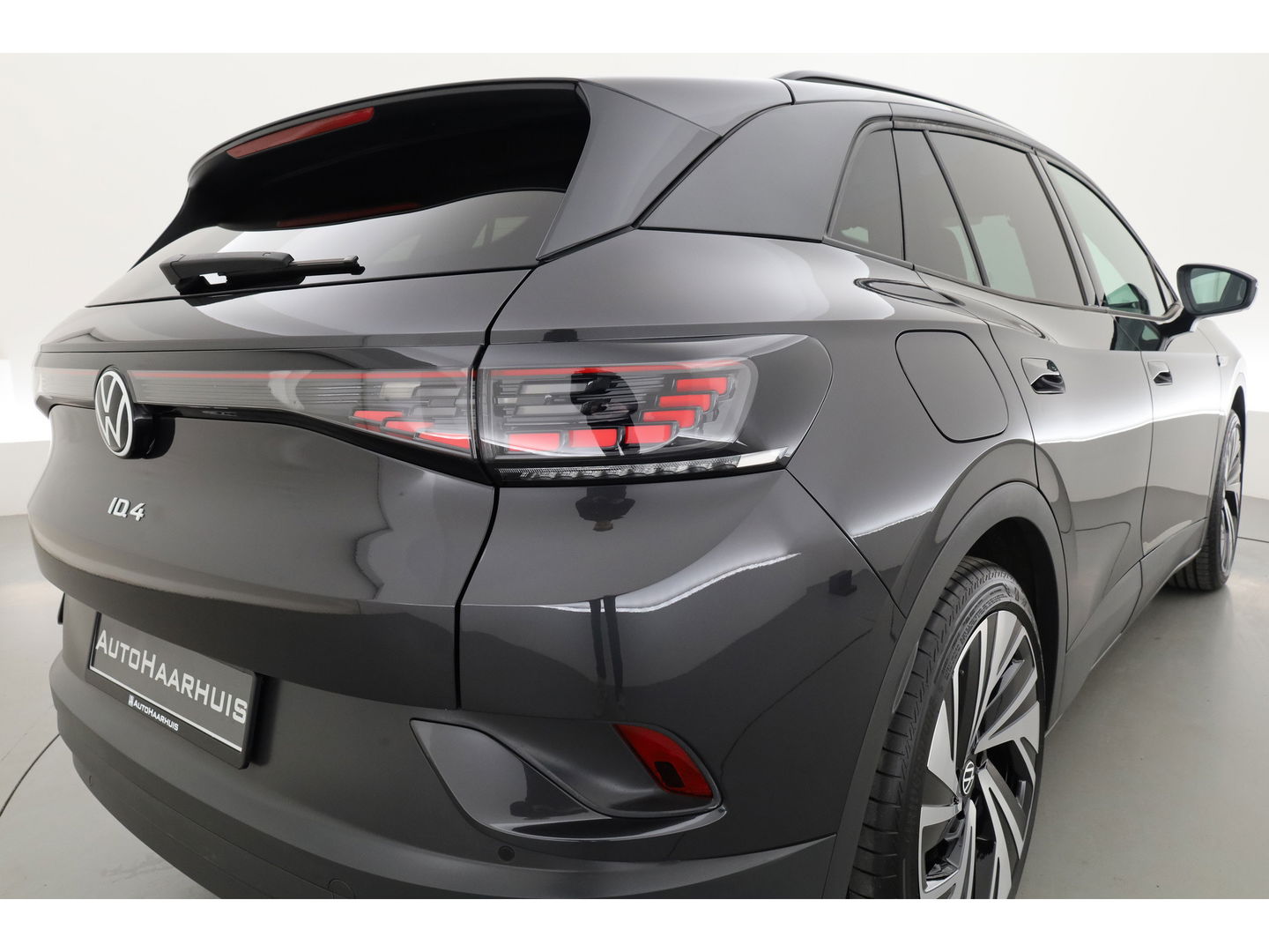 Volkswagen ID.4 Pro 77 kWh | SOH 95.5% | Pano | IQ. Light | Adapt. Cruise | Stoel- Stuurverw. | Keyless | Memory | Massage | HUD