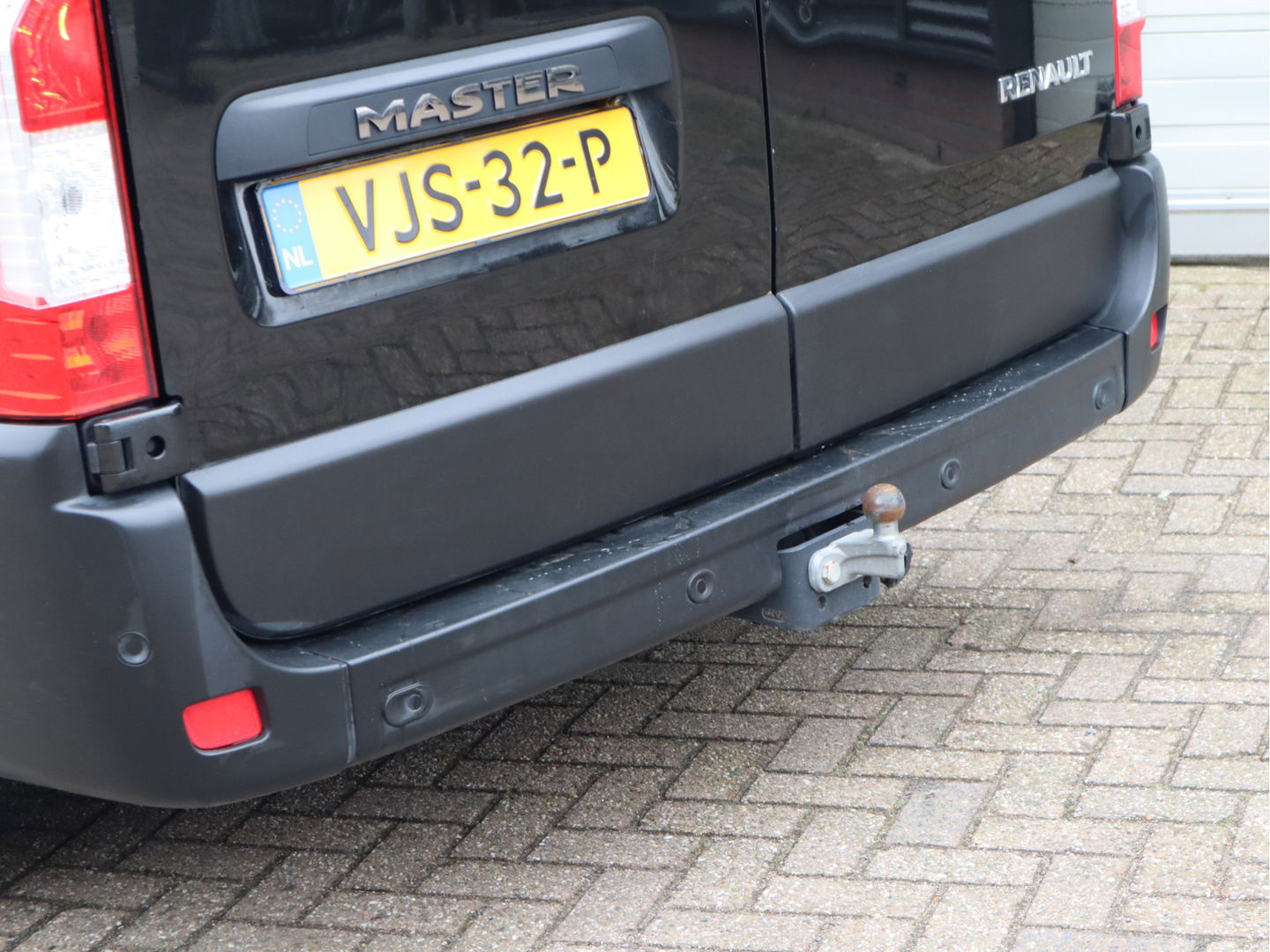 Renault Master 2.3 dCi 136pk Euro 6 L1H1 Imperiaal - Trekhaak - Camera - Navi