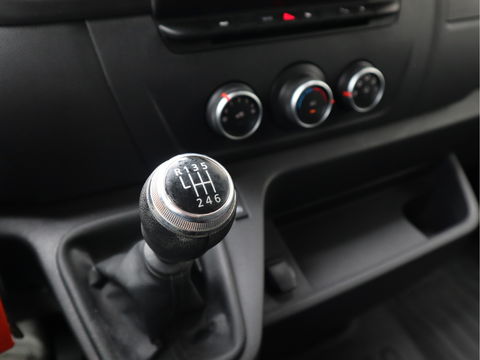 Renault Master 2.3 dCi 136pk Euro 6 L1H1 Imperiaal - Trekhaak - Camera - Navi