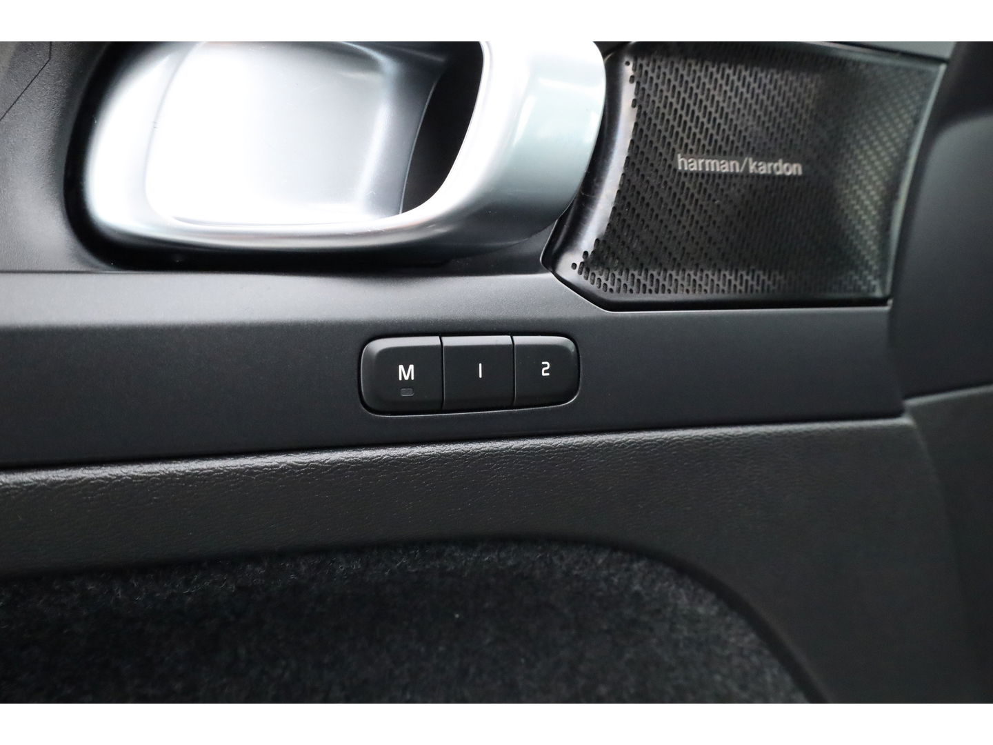 Volvo XC40 1.5 T4 Plug-in hybrid Plus Bright |SOH 96.9%| Pano | Leder | Harman Kardon | Memory | Dig. Cockpit | Cruise Control | Keyless