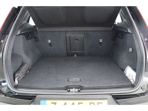 Volvo XC40 1.5 T4 Plug-in hybrid Plus Bright |SOH 96.9%| Pano | Leder | Harman Kardon | Memory | Dig. Cockpit | Cruise Control | Keyless