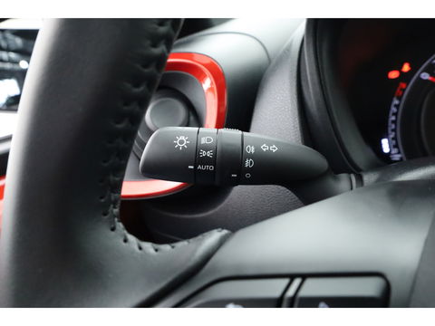 Toyota Aygo X 1.0 VVT-i MT Envy | Adapt. Cruise | Keyless | Apple CarPlay & Android Auto | Camera+PDC | Stoelverw. | DAB