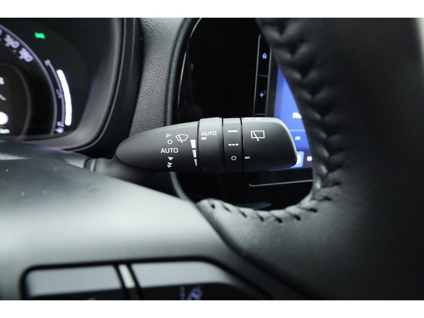 Toyota Aygo X 1.0 VVT-i MT Envy | Adapt. Cruise | Keyless | Apple CarPlay & Android Auto | Camera+PDC | Stoelverw. | DAB