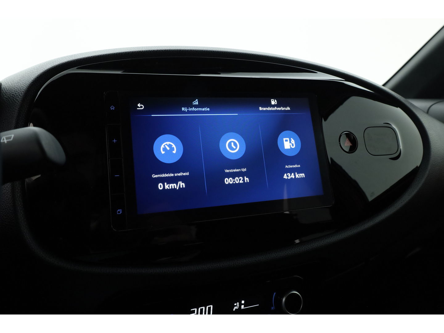 Toyota Aygo X 1.0 VVT-i MT Envy | Adapt. Cruise | Keyless | Apple CarPlay & Android Auto | Camera+PDC | Stoelverw. | DAB