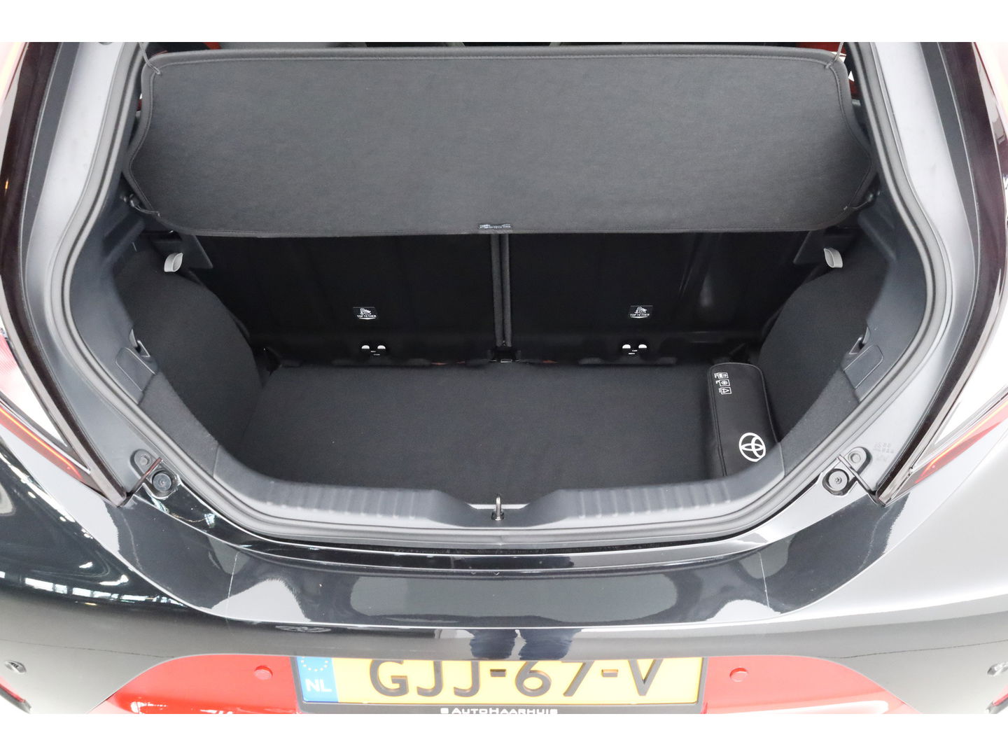 Toyota Aygo X 1.0 VVT-i MT Envy | Adapt. Cruise | Keyless | Apple CarPlay & Android Auto | Camera+PDC | Stoelverw. | DAB