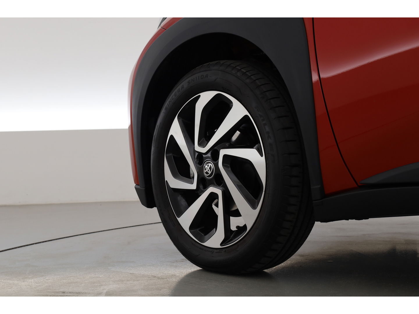 Toyota Aygo X 1.0 VVT-i MT Envy | Adapt. Cruise | Keyless | Apple CarPlay & Android Auto | Camera+PDC | Stoelverw. | DAB