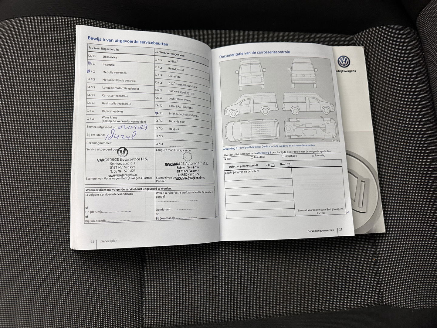 Volkswagen Transporter 2.0 TDI L1H2 Comfortline *NAVI-FULLMAP | AIRCO | CRUISE | CAMERA | INVENTER | DAB | PARKINGHEATER | COMFORTSEATS | PDC | TOWBAR*