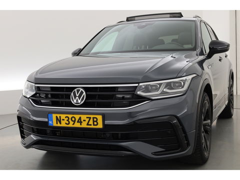 Volkswagen Tiguan 1.5 TSI R-Line | Pano | Elek. Trekhaak | Camera + PDC | CarPlay | Dodehoek | Dig. Cockpit | Adapt. Cruise