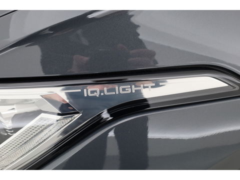 Volkswagen Tiguan 1.5 TSI R-Line | Pano | Elek. Trekhaak | Camera + PDC | CarPlay | Dodehoek | Dig. Cockpit | Adapt. Cruise