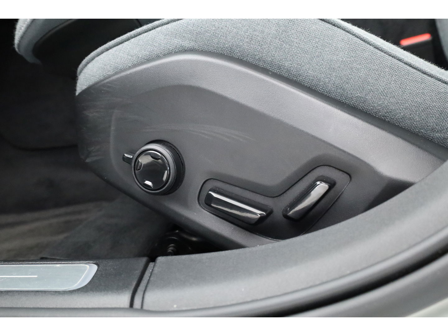 Volvo V90 2.0 T6 AWD Business Pro | Pano | Elek. Trekhaak | Adapt. Cruise | 4x Stoelverw. | Memory | Camera | Keyless | 18''