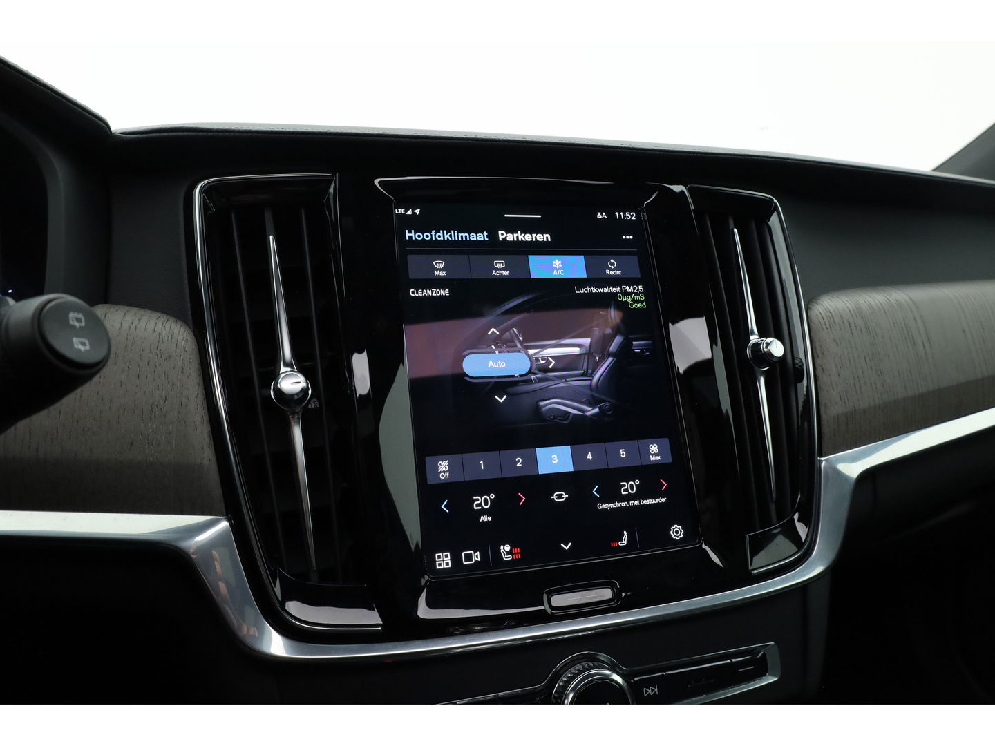 Volvo V90 2.0 T6 AWD Business Pro | Pano | Elek. Trekhaak | Adapt. Cruise | 4x Stoelverw. | Memory | Camera | Keyless | 18''