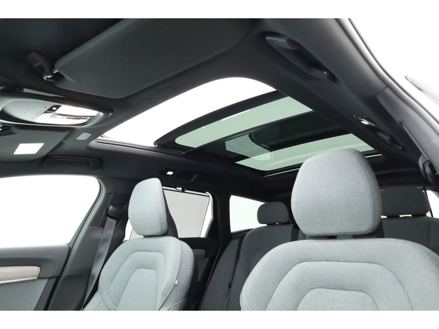 Volvo V90 2.0 T6 AWD Business Pro | Pano | Elek. Trekhaak | Adapt. Cruise | 4x Stoelverw. | Memory | Camera | Keyless | 18''