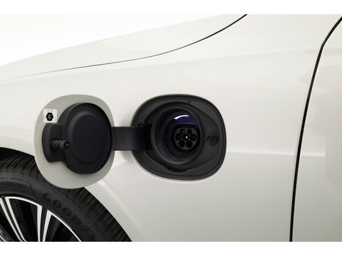 Volvo V90 2.0 T6 AWD Business Pro | Pano | Elek. Trekhaak | Adapt. Cruise | 4x Stoelverw. | Memory | Camera | Keyless | 18''