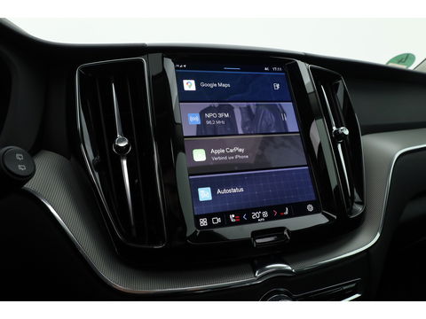 Volvo XC60 2.0 T6 Plug-in hybrid AWD Plus Bright | Luchtvering | pano | H&K Audio | ACC | Blis | 360 Camera | Mem stoelen |