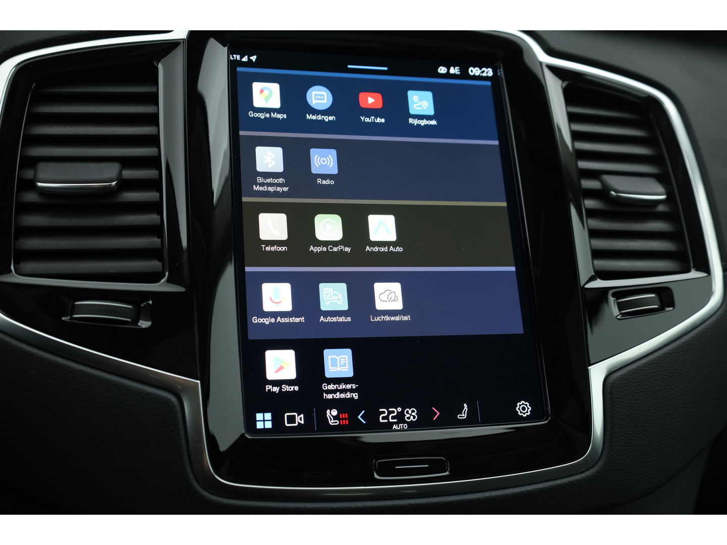 Volvo XC90 2.0 T8 Recharge AWD Ultimate Bright | Trekhaak | Head-up | 360 cam | Pano | ACC | H&K audio | Mem stoelen |