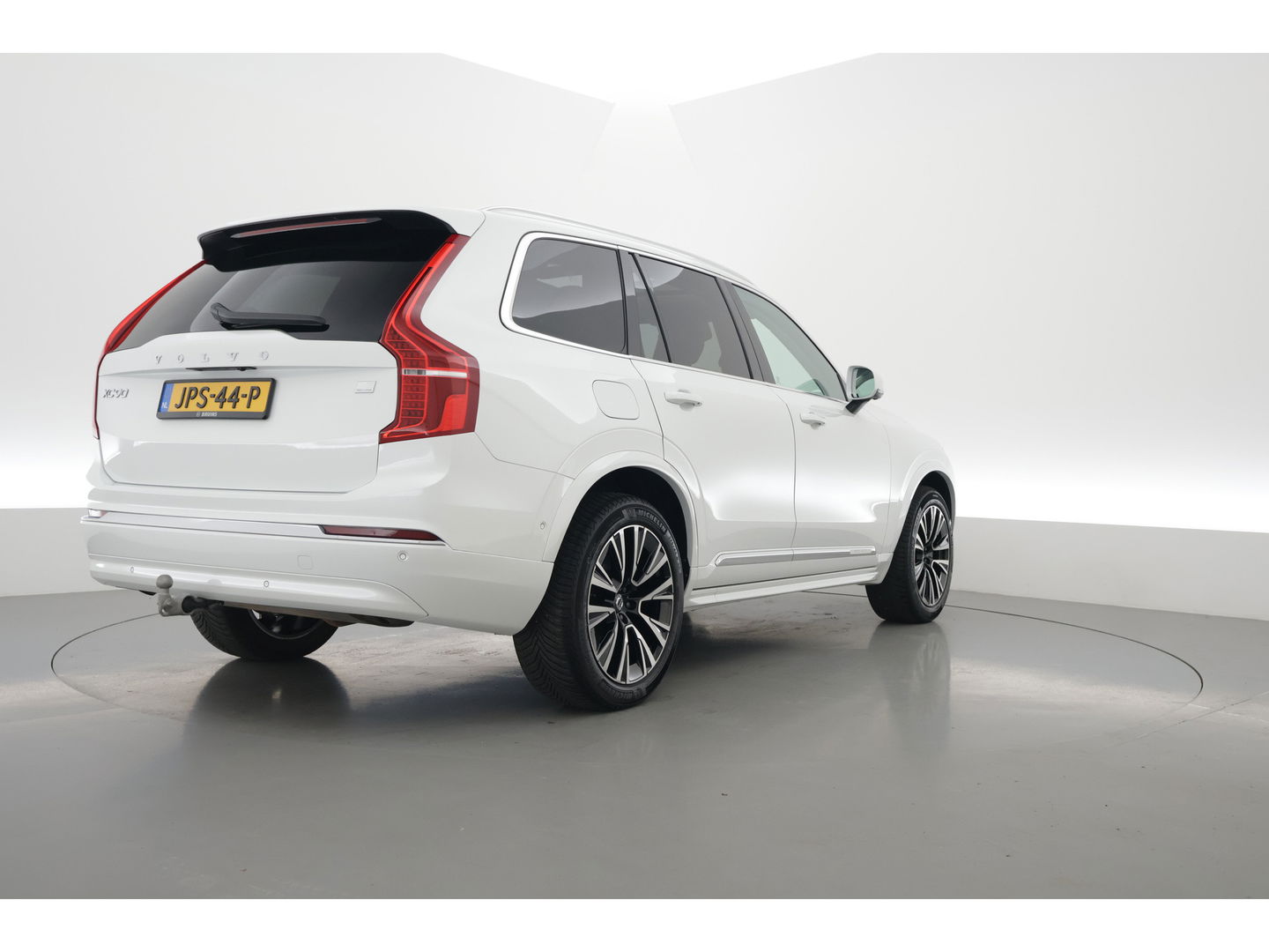 Volvo XC90 2.0 T8 Recharge AWD Ultimate Bright | Trekhaak | Head-up | 360 cam | Pano | ACC | H&K audio | Mem stoelen |