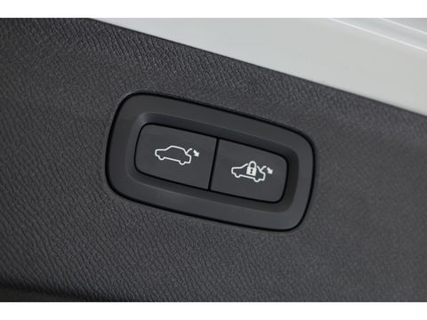 Volvo XC90 2.0 T8 Recharge AWD Ultimate Bright | Trekhaak | Head-up | 360 cam | Pano | ACC | H&K audio | Mem stoelen |