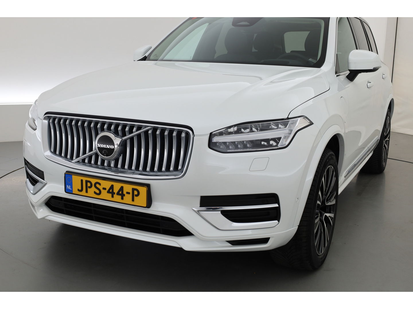 Volvo XC90 2.0 T8 Recharge AWD Ultimate Bright | Trekhaak | Head-up | 360 cam | Pano | ACC | H&K audio | Mem stoelen |