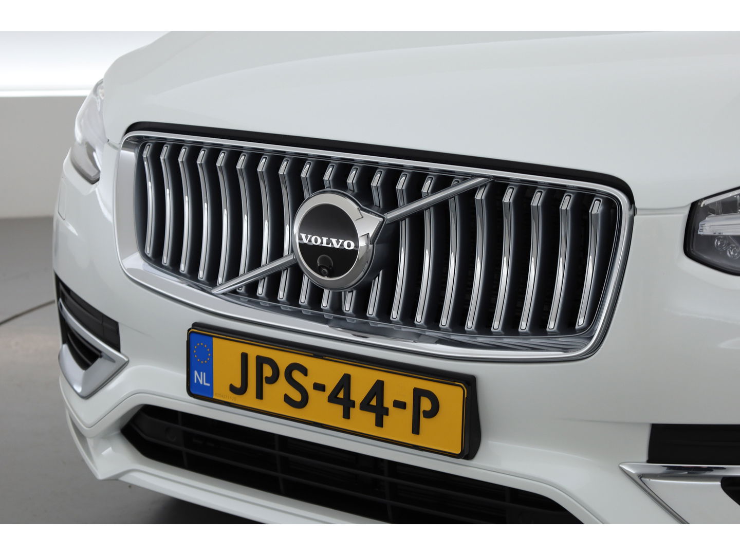 Volvo XC90 2.0 T8 Recharge AWD Ultimate Bright | Trekhaak | Head-up | 360 cam | Pano | ACC | H&K audio | Mem stoelen |