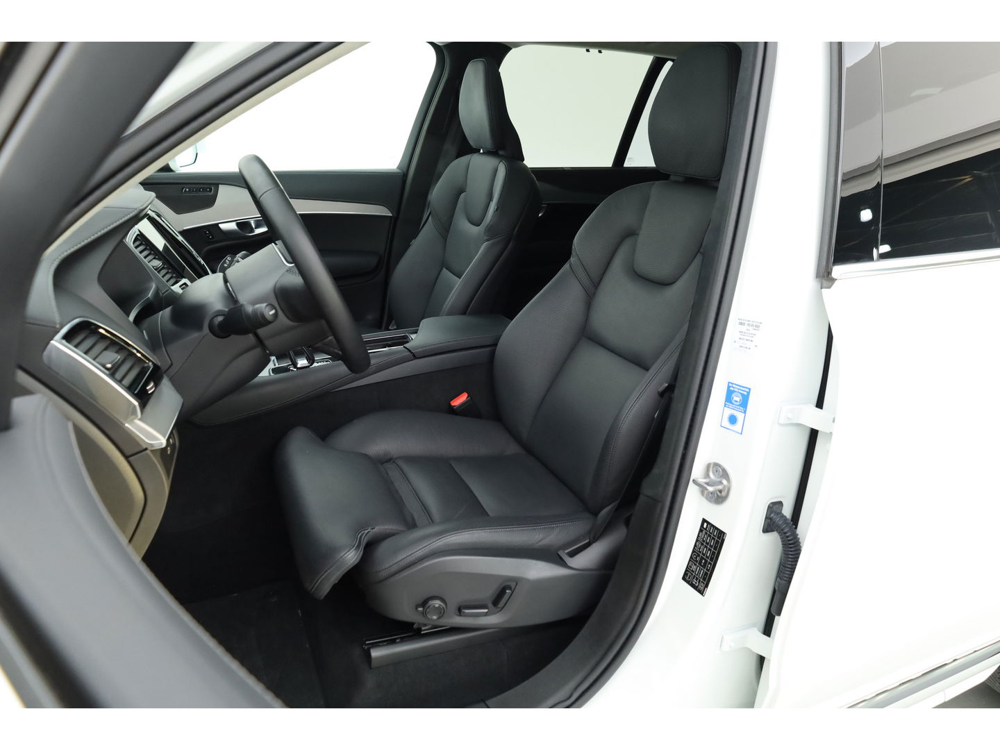 Volvo XC90 2.0 T8 Recharge AWD Ultimate Bright | Trekhaak | Head-up | 360 cam | Pano | ACC | H&K audio | Mem stoelen |