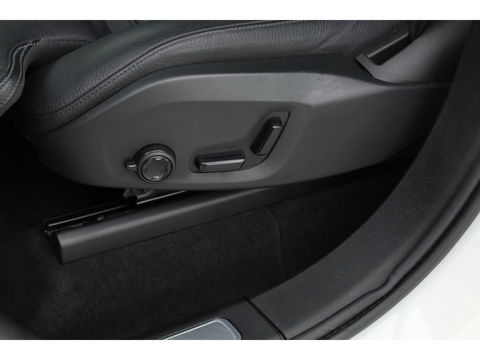 Volvo XC90 2.0 T8 Recharge AWD Ultimate Bright | Trekhaak | Head-up | 360 cam | Pano | ACC | H&K audio | Mem stoelen |