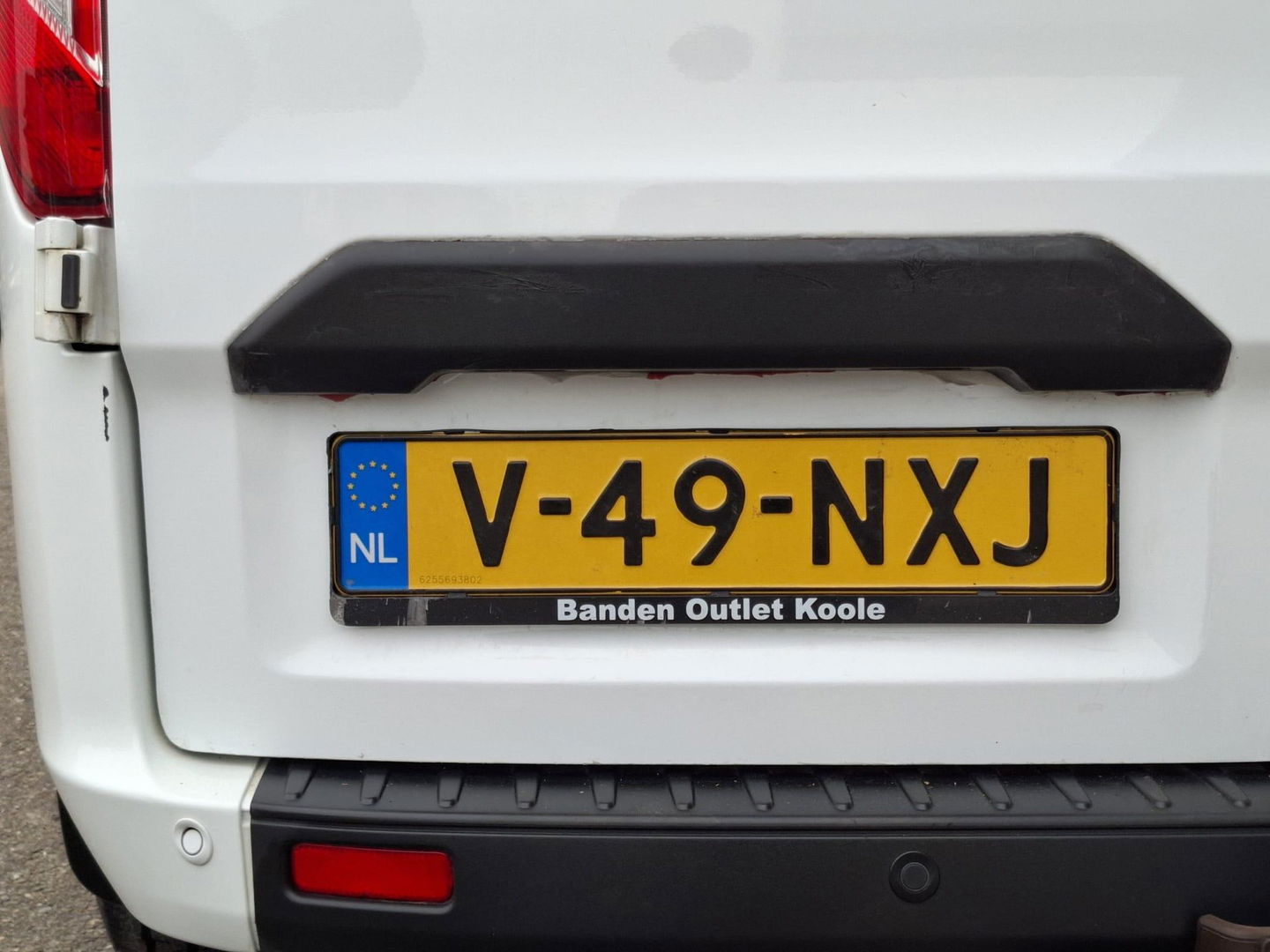 Ford Transit Custom 340 2.0 TDCI L1H2 Limited AIRCO / CRUISE CONTROLE / EURO 6 / TREKHAAK / L1H1