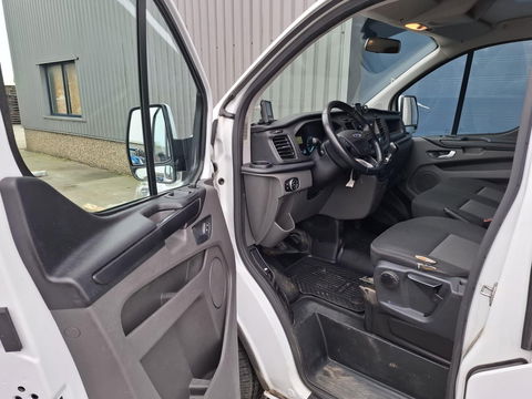 Ford Transit Custom 340 2.0 TDCI L1H2 Limited AIRCO / CRUISE CONTROLE / EURO 6 / TREKHAAK / L1H1