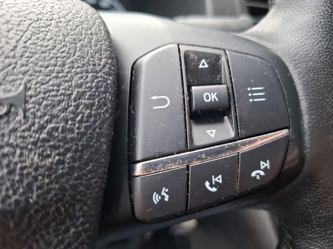 Ford Transit Custom 340 2.0 TDCI L1H2 Limited AIRCO / CRUISE CONTROLE / EURO 6 / TREKHAAK / L1H1