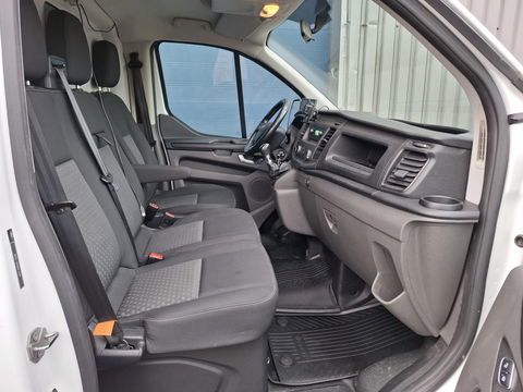 Ford Transit Custom 340 2.0 TDCI L1H2 Limited AIRCO / CRUISE CONTROLE / EURO 6 / TREKHAAK / L1H1