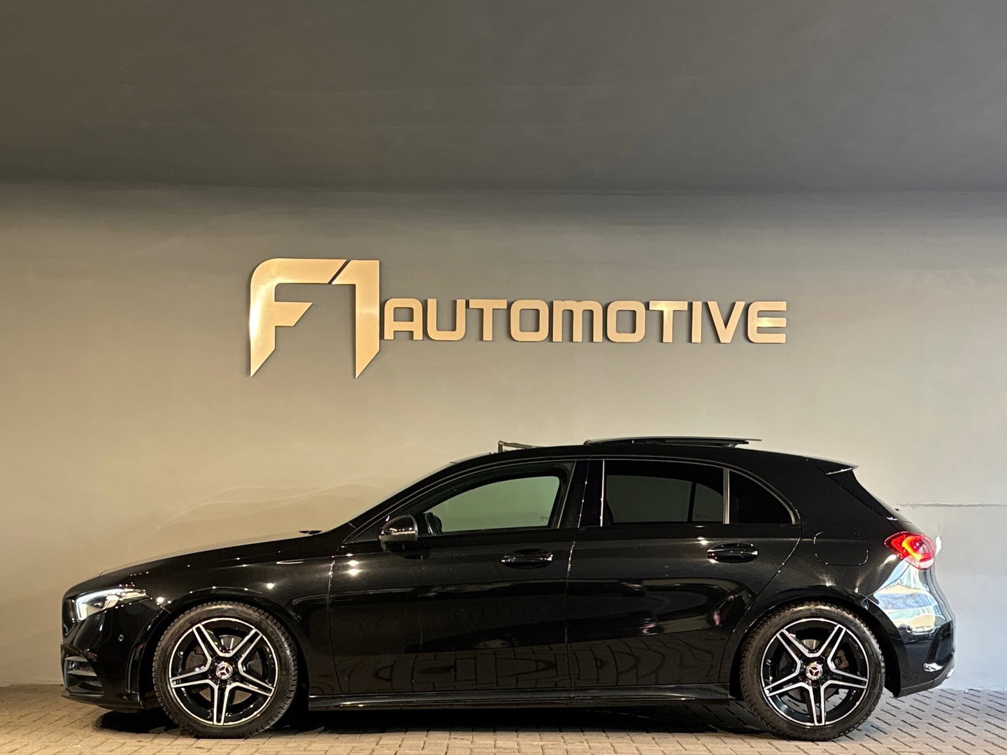 Mercedes-Benz A-Klasse 220 Premium Plus Pano|Night|Sfeer|Camera