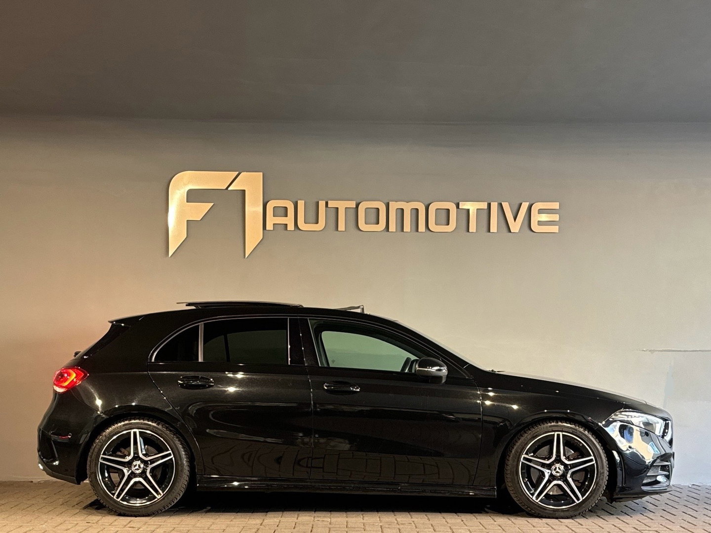 Mercedes-Benz A-Klasse 220 Premium Plus Pano|Night|Sfeer|Camera