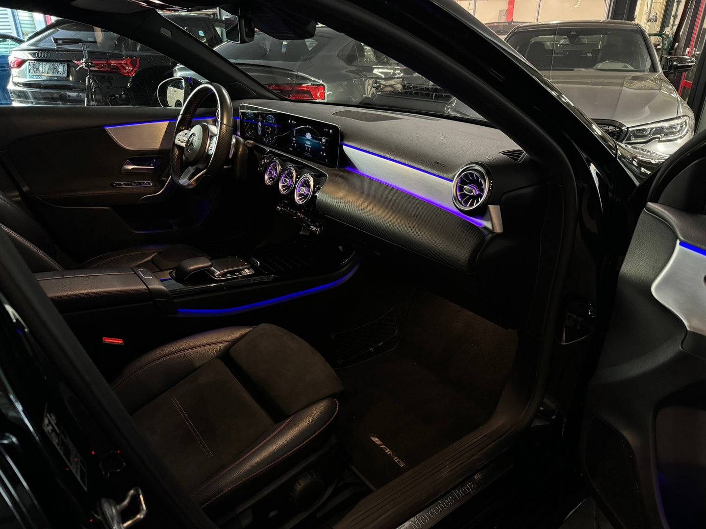 Mercedes-Benz A-Klasse 220 Premium Plus Pano|Night|Sfeer|Camera