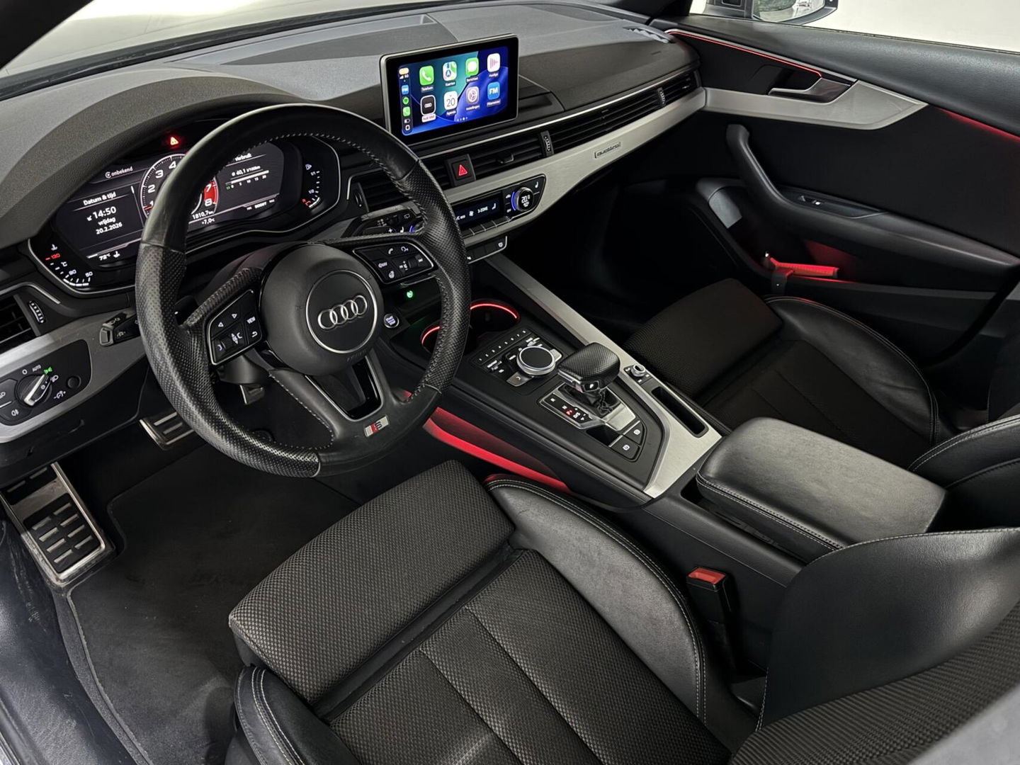 Audi A4 Avant 2.0 TFSI Quattro S-Line Pano ACC Massage Carplay