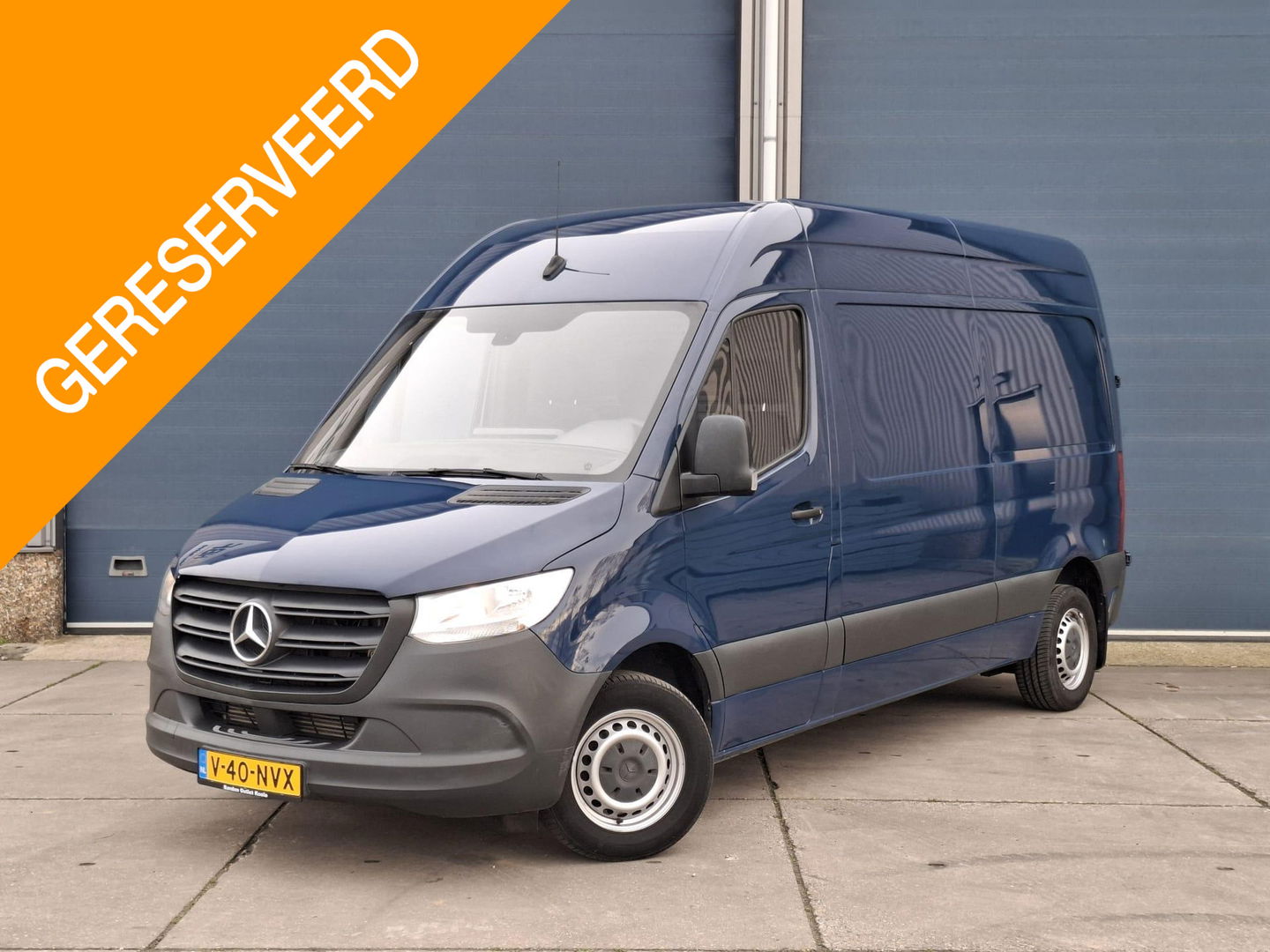 Mercedes-Benz Sprinter 311 2.2 CDI L2H2 / AIRCO / CAMERA / 3 ZITS / DEALER ONDERHOUDEN / NAVI