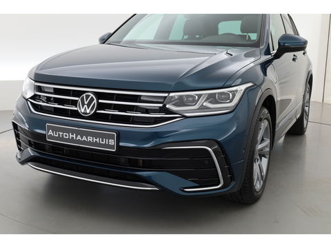 Volkswagen Tiguan 1.4 TSI eHybrid R-Line Business+ | Pano | Elek. Trekhaak | Dig. Cockpit | PDC | Stoel- Stuurverw. | Adapt. Cruise | Nav+App.Connect | IQ.Light v