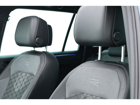 Volkswagen Tiguan 1.4 TSI eHybrid R-Line Business+ | Pano | Elek. Trekhaak | Dig. Cockpit | PDC | Stoel- Stuurverw. | Adapt. Cruise | Nav+App.Connect | IQ.Light v