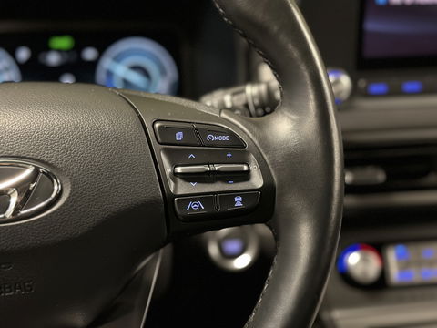 Hyundai KONA EV Comfort Smart 39 kWh | SOH 100% | Parkeersensoren | Cruise Control | Achteruitrijcamera | Apple Carplay | Android Auto | Stoel/Stuurverwarming | Keyless | DAB | Airconditioning