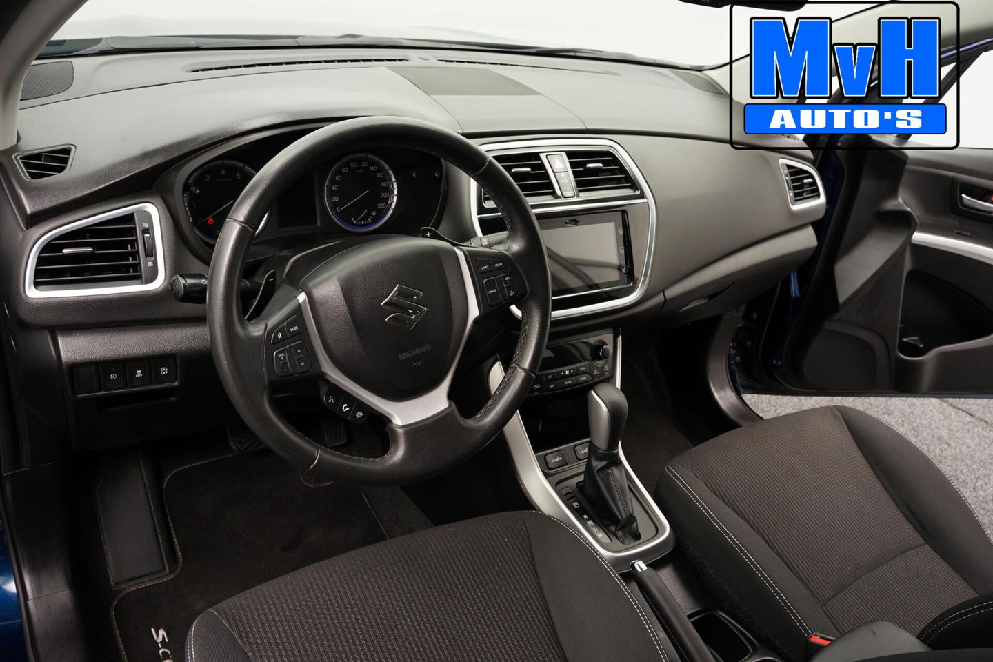 Suzuki S-Cross 1.0 Boosterjet Exclusive|TREKH|LED|CAMERA|NAP