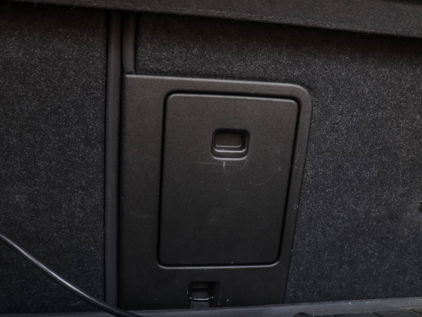 Volvo XC40 1.5 T4 Recharge R-Design 211pk | Volleder zwart | Stoel-Stuurwielverwarming