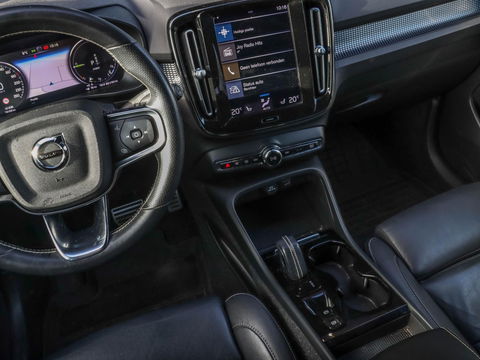 Volvo XC40 1.5 T4 Recharge R-Design 211pk | Volleder zwart | Stoel-Stuurwielverwarming