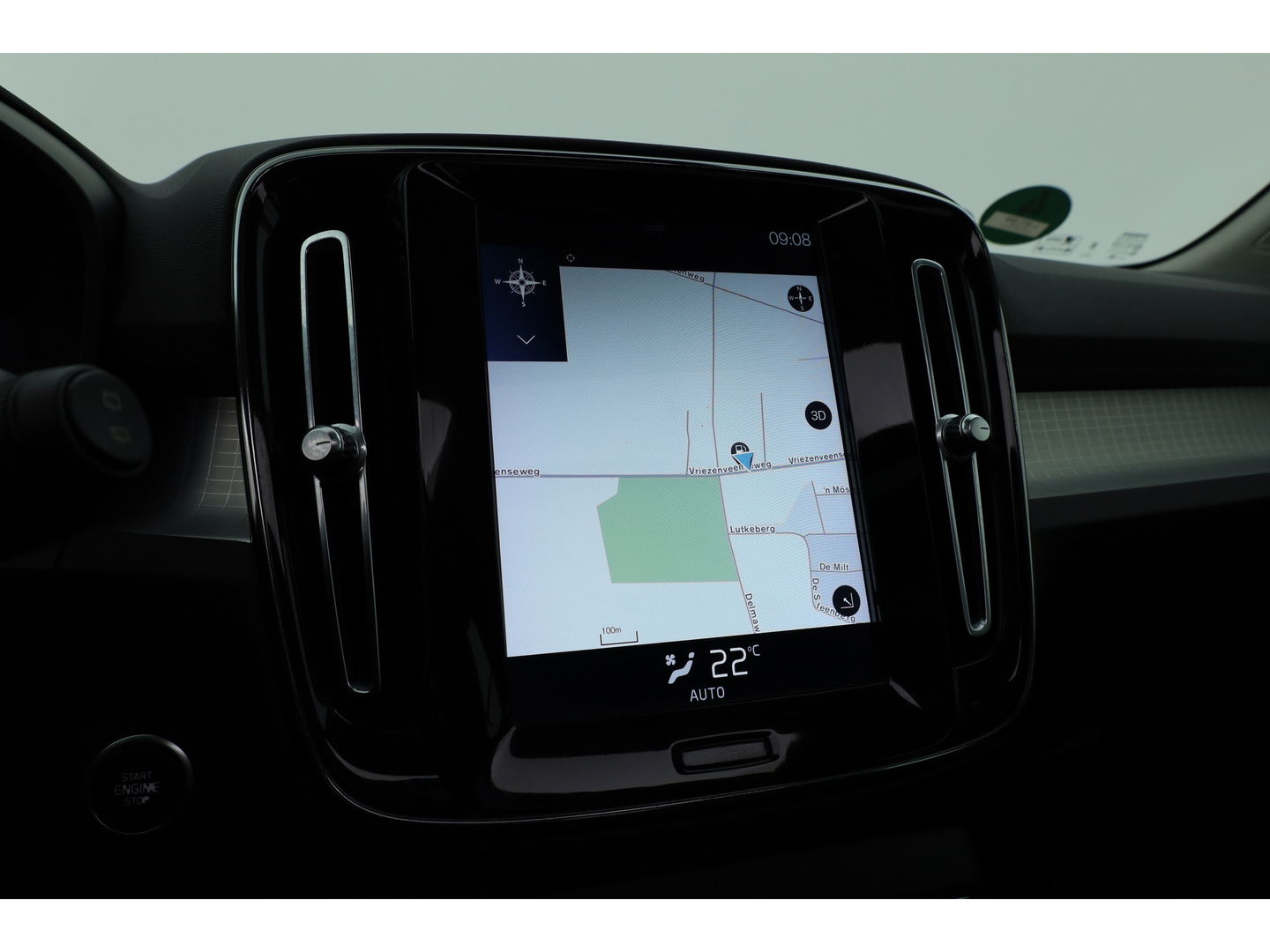 Volvo XC40 1.5 T3 Momentum | Pano-dak | Trekhaak | Navi | Cruise | PDC voor + achter |