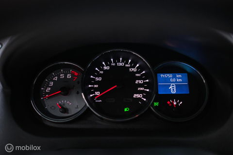 Renault Mégane 2.0 TCe GT 180 pk | Uniek | NAP NL auto | Hot Hatch | A-Z onderhouden | Xenon | RS |